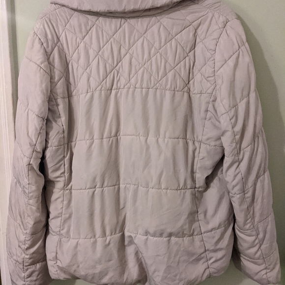 SOLD ✅ Old Navy XL Quilted Jacket Cream Color - Picture 3 of 10
